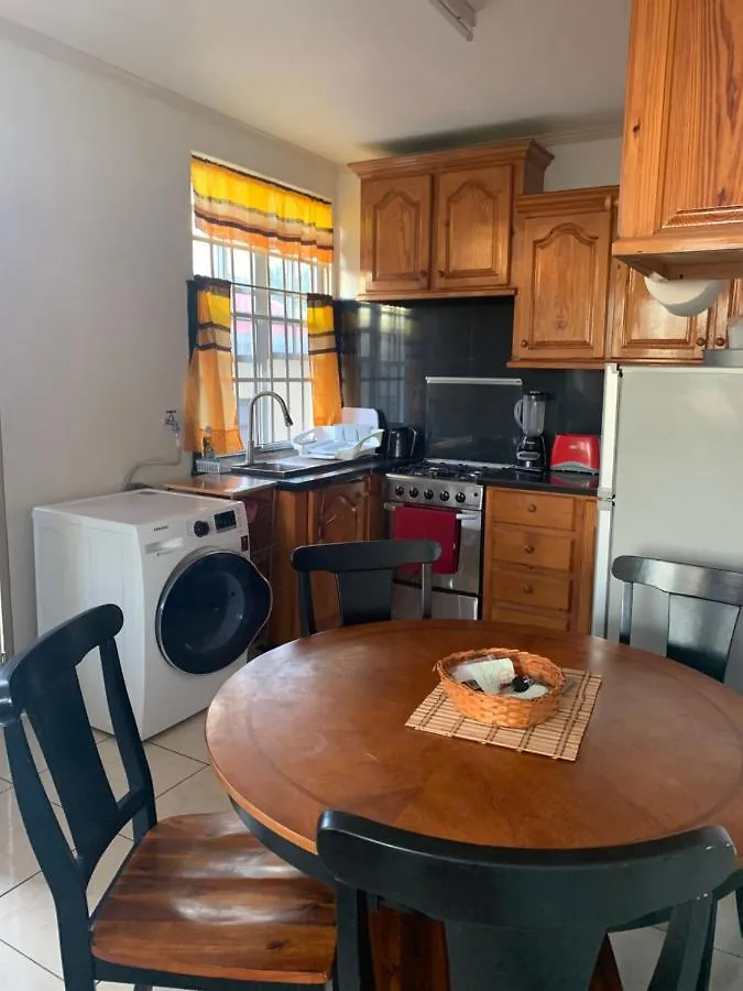 Coxy Getaway Apartment Roseau Dominica